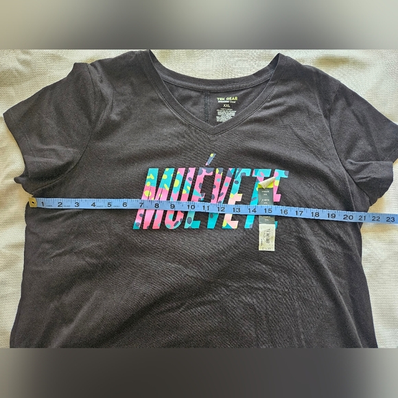 Black Graphic Tee with Colorful 'Muévete' Print - Picture 4 of 6